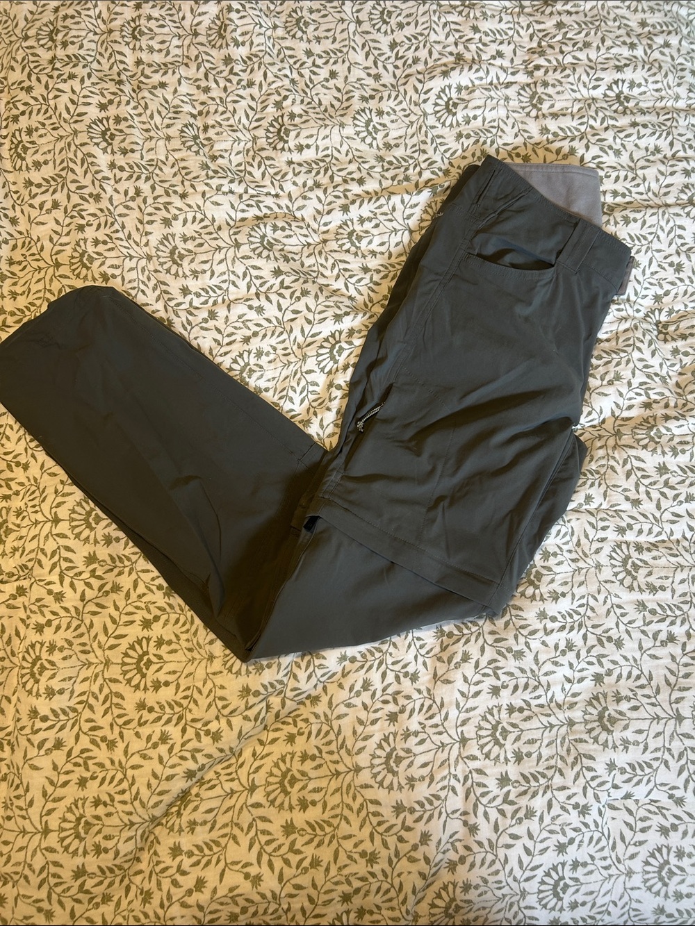 Columbia Women's Grey Utility Cargo Pants
